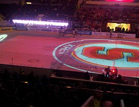 vybavení hokejových arén - multimediální kostky - mapping - reklamní mantinely - LED panely - show osvětlení - ozvučení - kasume 