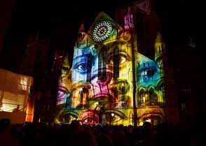 mapping-videomapping-video mapping-maping-videomaping-mapingbudovy-mappingbudovy-mapping-maping-kasume