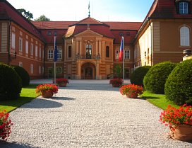 renty - akce - eventy - technické zabezpečení akcí - technika na akce - grandopening - pronájmy techniky - kasume